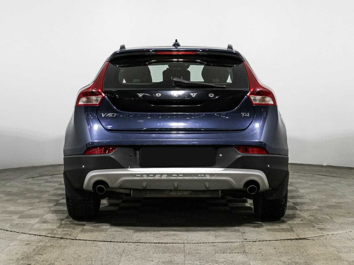 Volvo V40 Cross Country с пробегом — 2014 год. Фото: #5