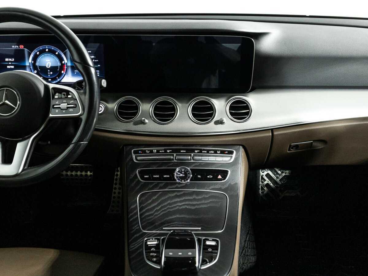 Mercedes-Benz E-Класс с пробегом — 2019 год. Фото: #13