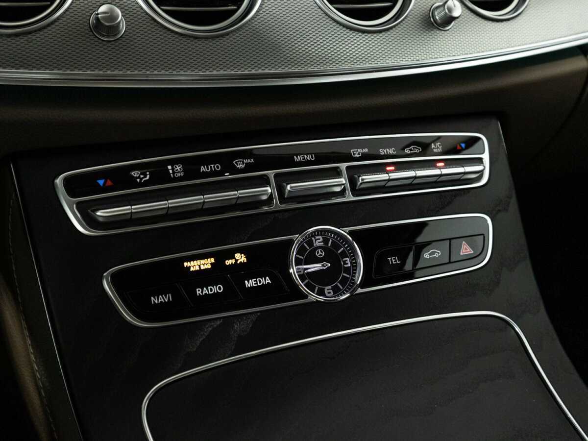 Mercedes-Benz E-Класс с пробегом — 2019 год. Фото: #20