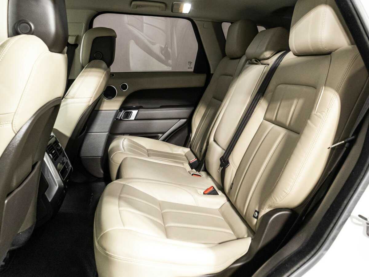 Land Rover Range Rover Sport с пробегом — 2018 год. Фото: #9