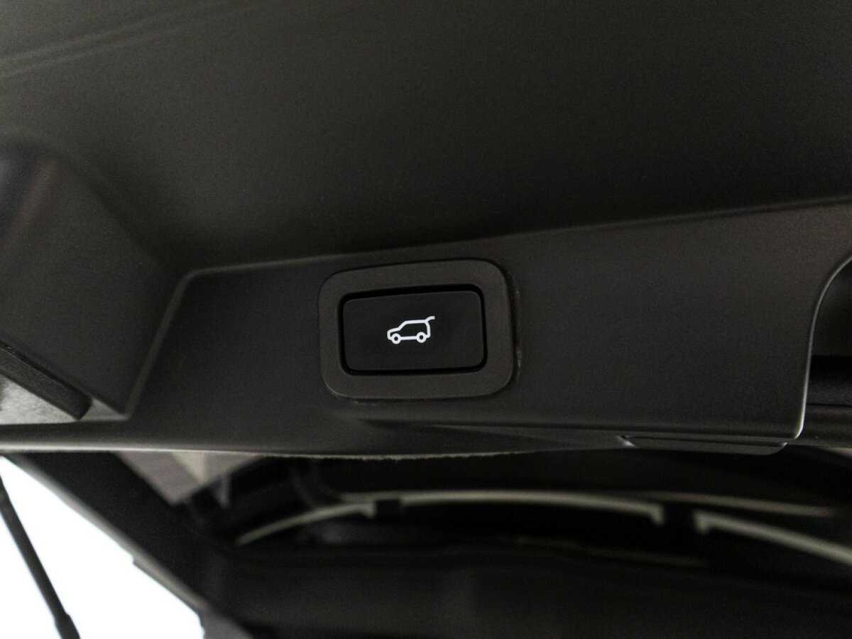 Land Rover Range Rover Sport с пробегом — 2018 год. Фото: #15