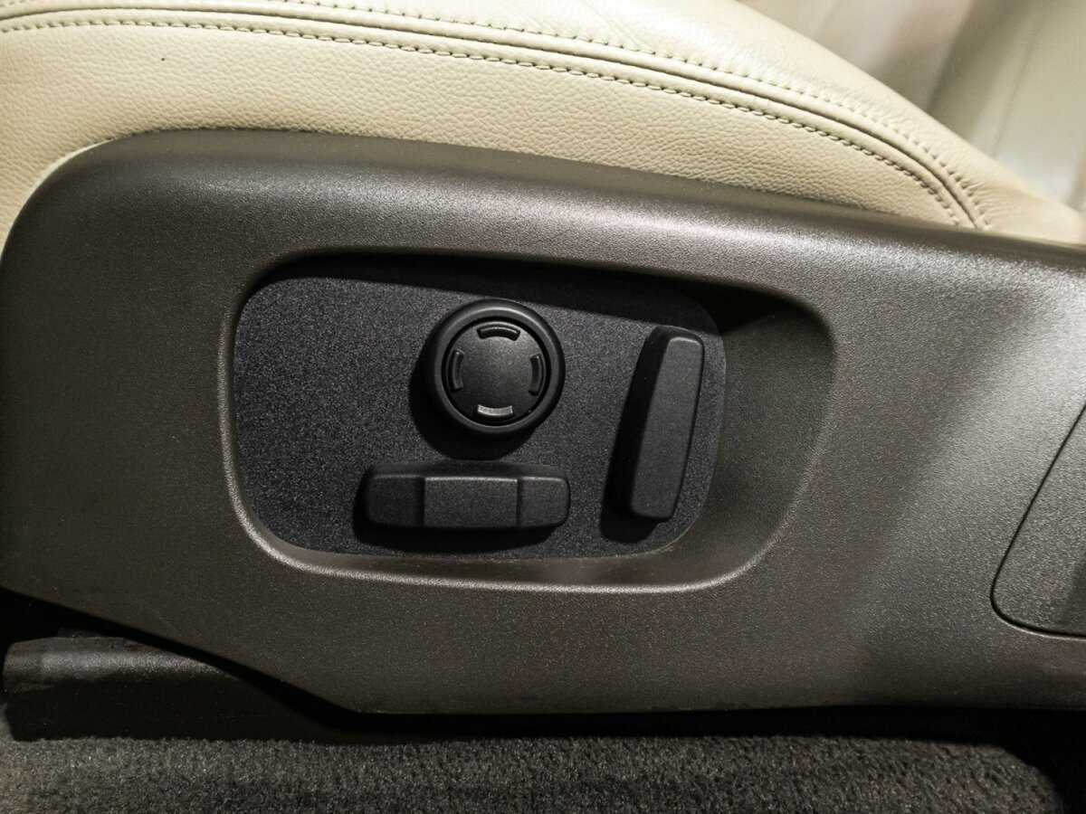 Land Rover Range Rover Sport с пробегом — 2018 год. Фото: #16