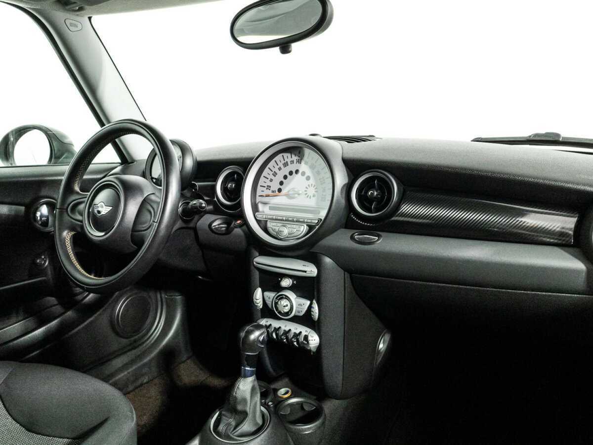 Mini Hatch с пробегом — 2010 год. Фото: #8