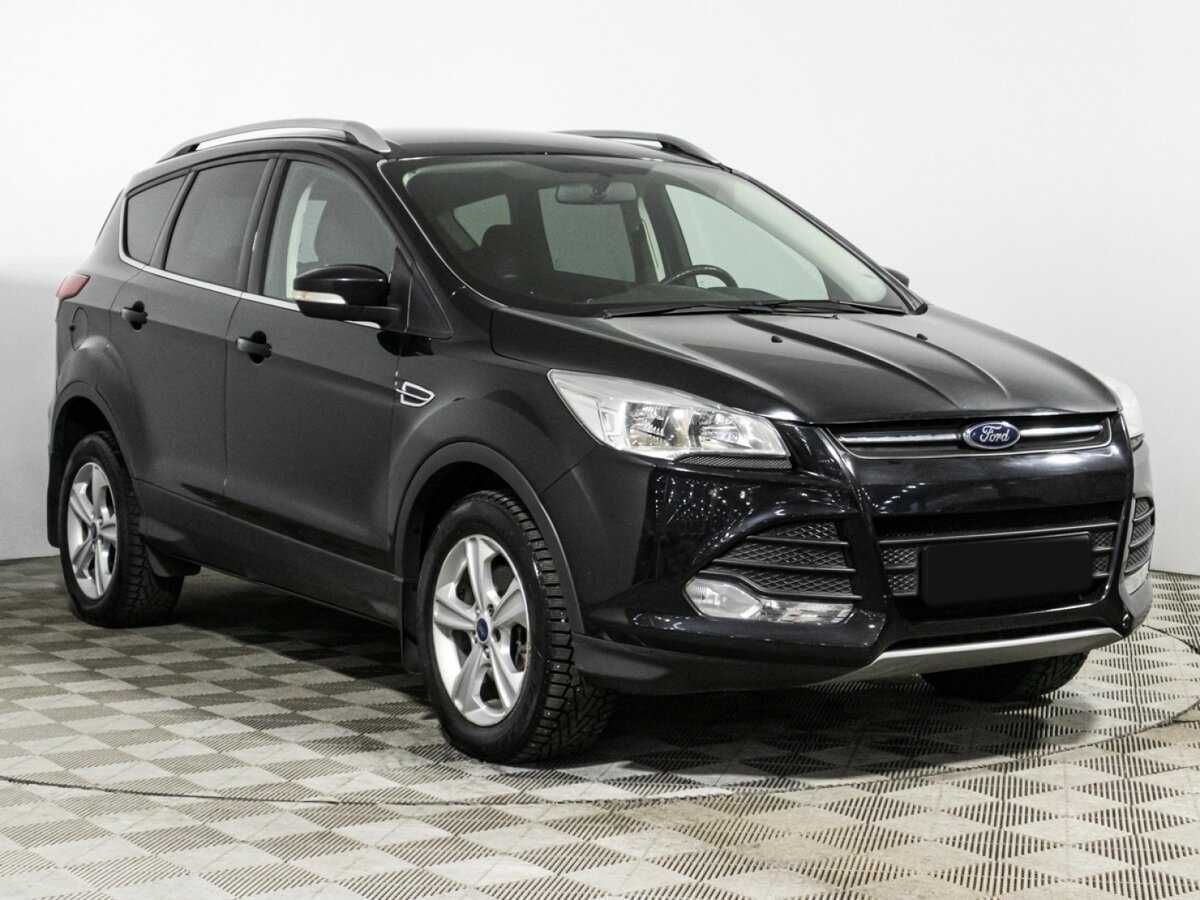 Ford Kuga с пробегом — 2015 год. Фото: #2