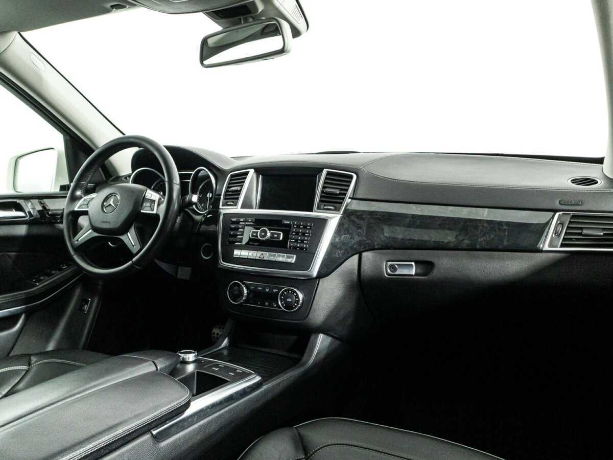 Mercedes-Benz GL-Класс с пробегом — 2013 год. Фото: #8