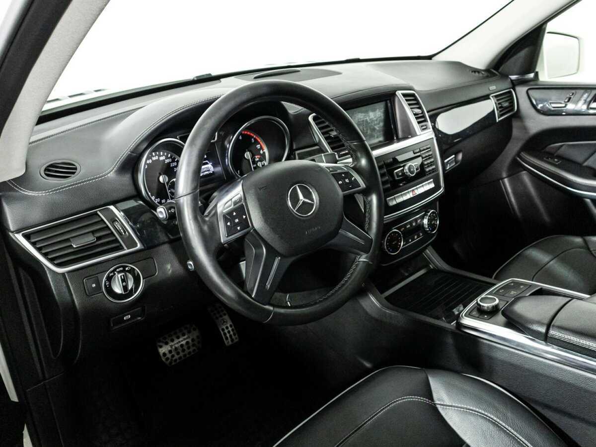 Mercedes-Benz GL-Класс с пробегом — 2013 год. Фото: #10