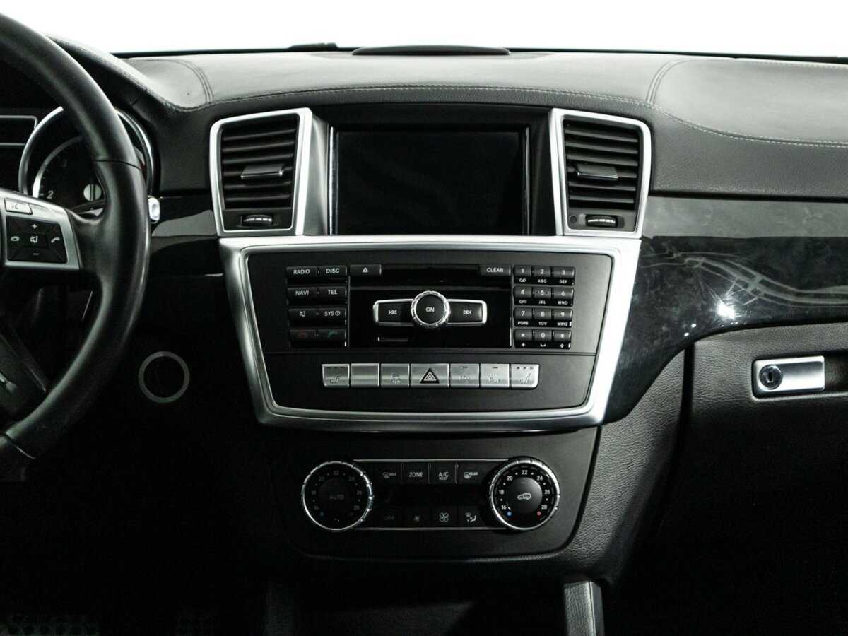 Mercedes-Benz GL-Класс с пробегом — 2013 год. Фото: #13