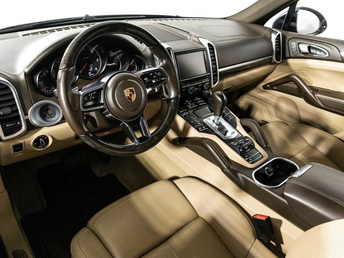 Porsche Cayenne с пробегом — 2014 год. Фото: #10