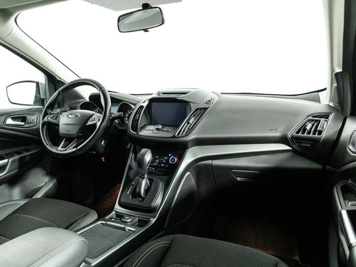 Ford Kuga с пробегом — 2017 год. Фото: #8