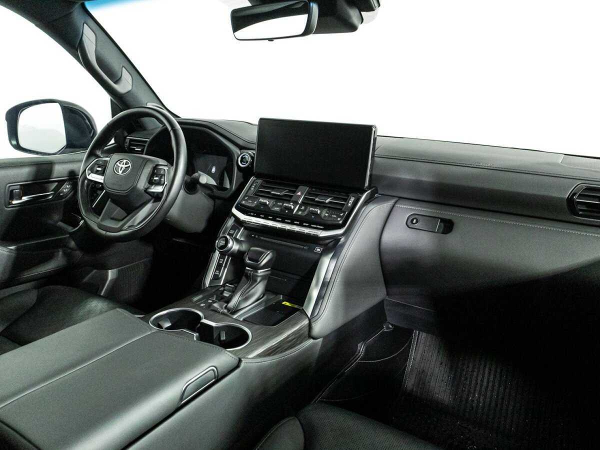 Toyota Land Cruiser с пробегом — 2021 год. Фото: #8