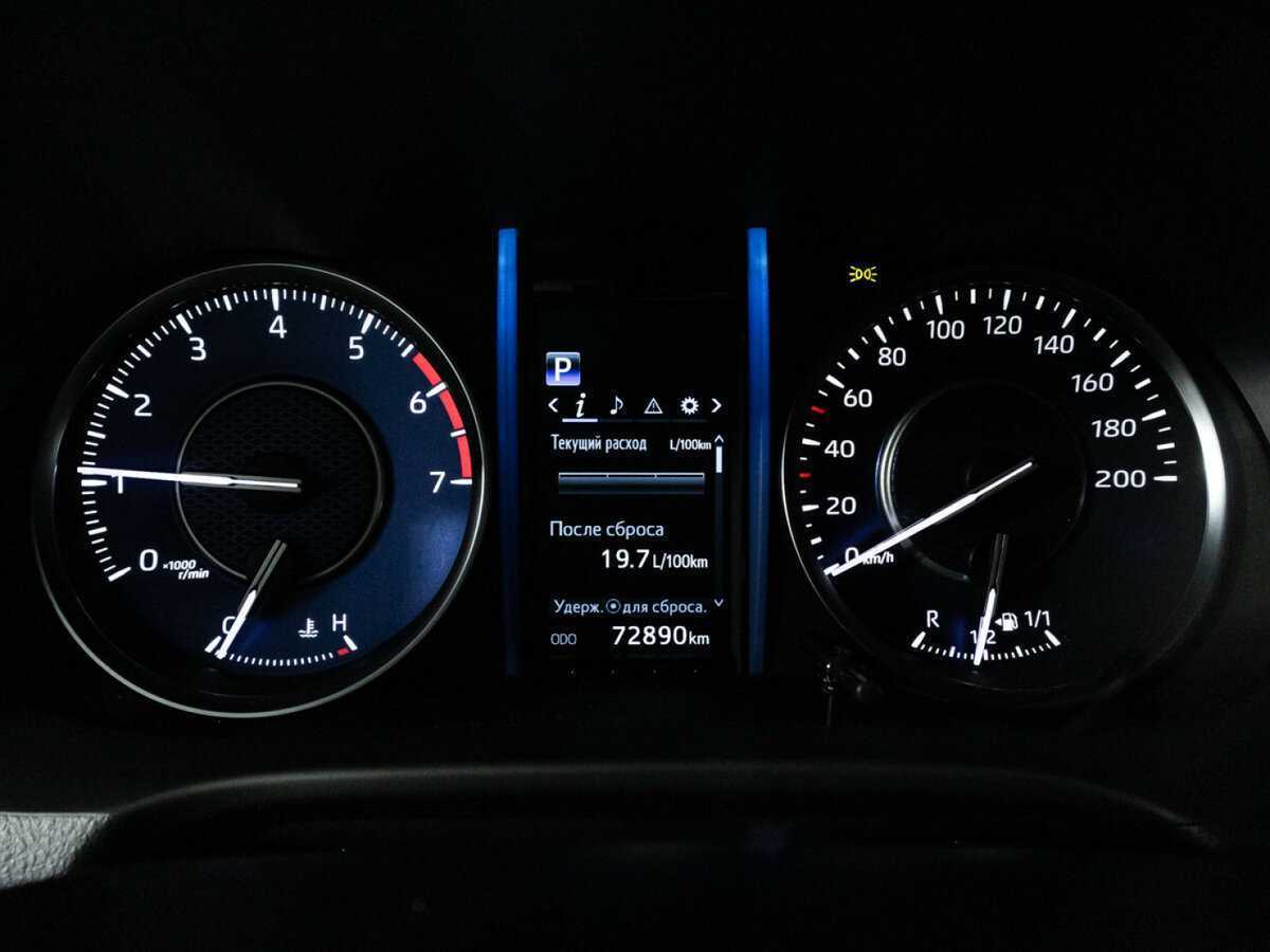 Toyota Fortuner с пробегом — 2020 год. Фото: #11