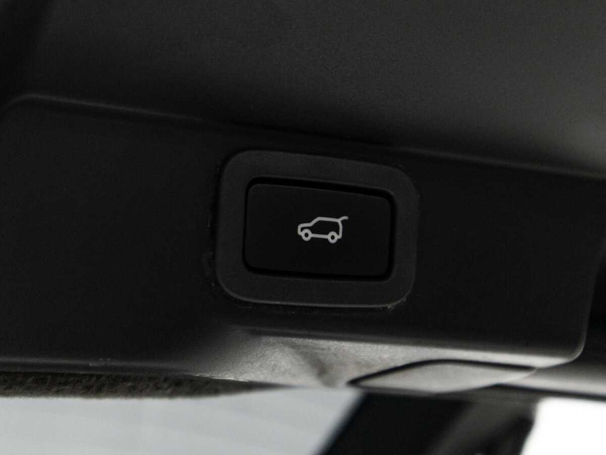 Land Rover Range Rover Sport с пробегом — 2015 год. Фото: #15