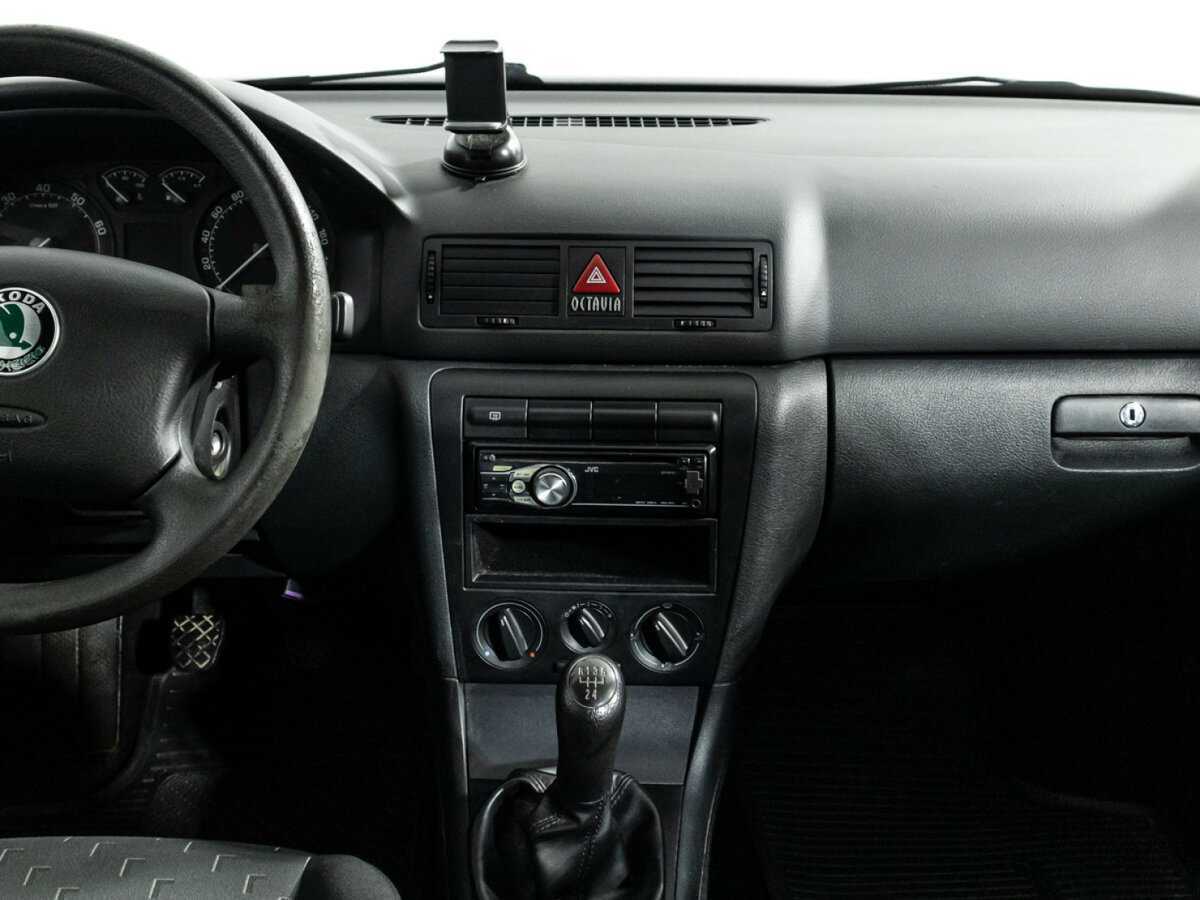 Skoda Octavia с пробегом — 2009 год. Фото: #13