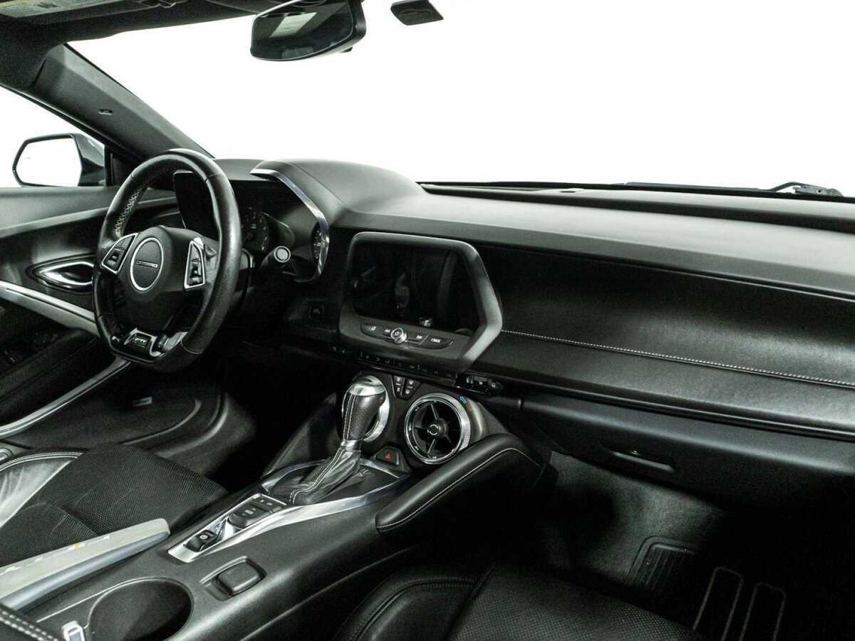 Chevrolet Camaro с пробегом — 2016 год. Фото: #8