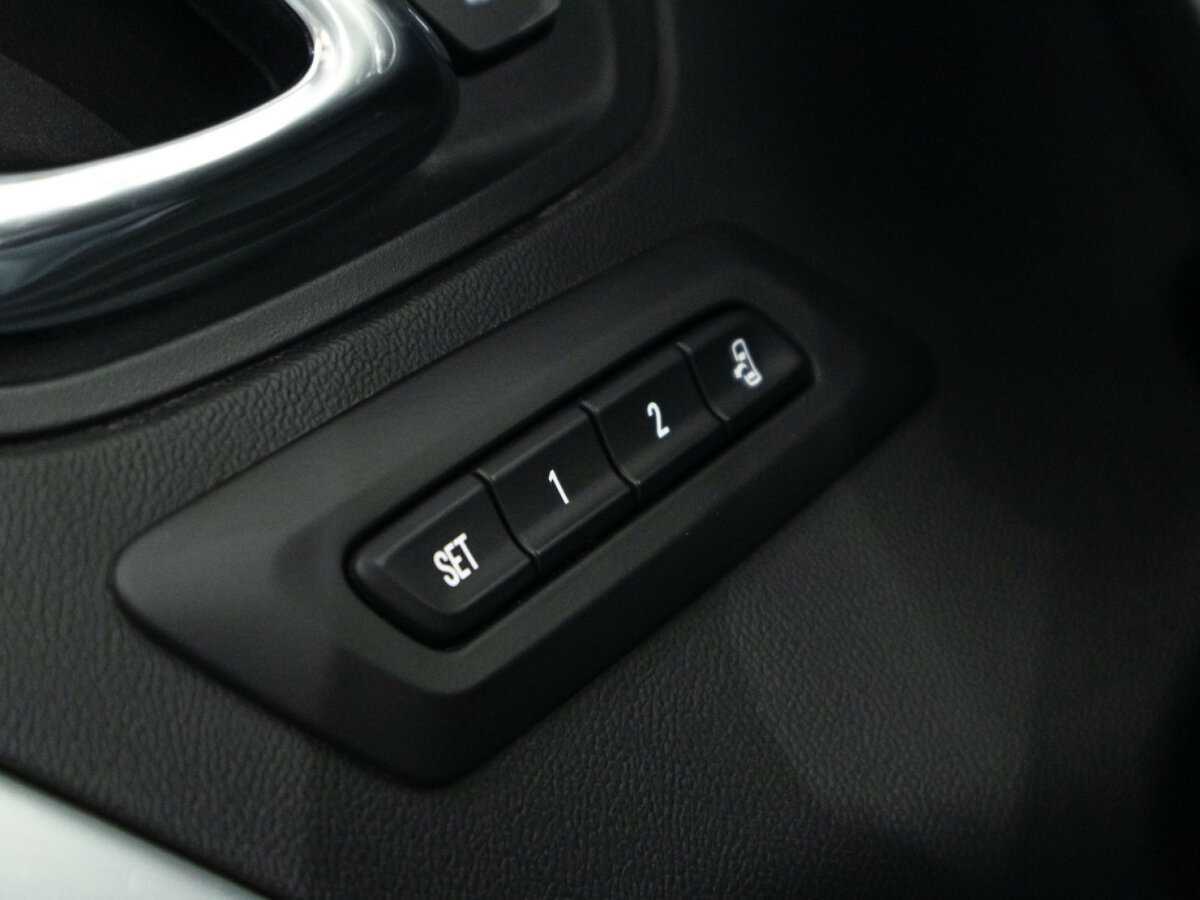 Chevrolet Camaro с пробегом — 2016 год. Фото: #18