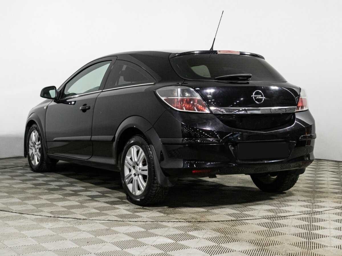 Opel Astra с пробегом — 2010 год. Фото: #6
