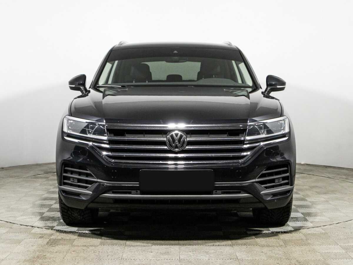 Volkswagen Touareg с пробегом — 2019 год. Фото: #1