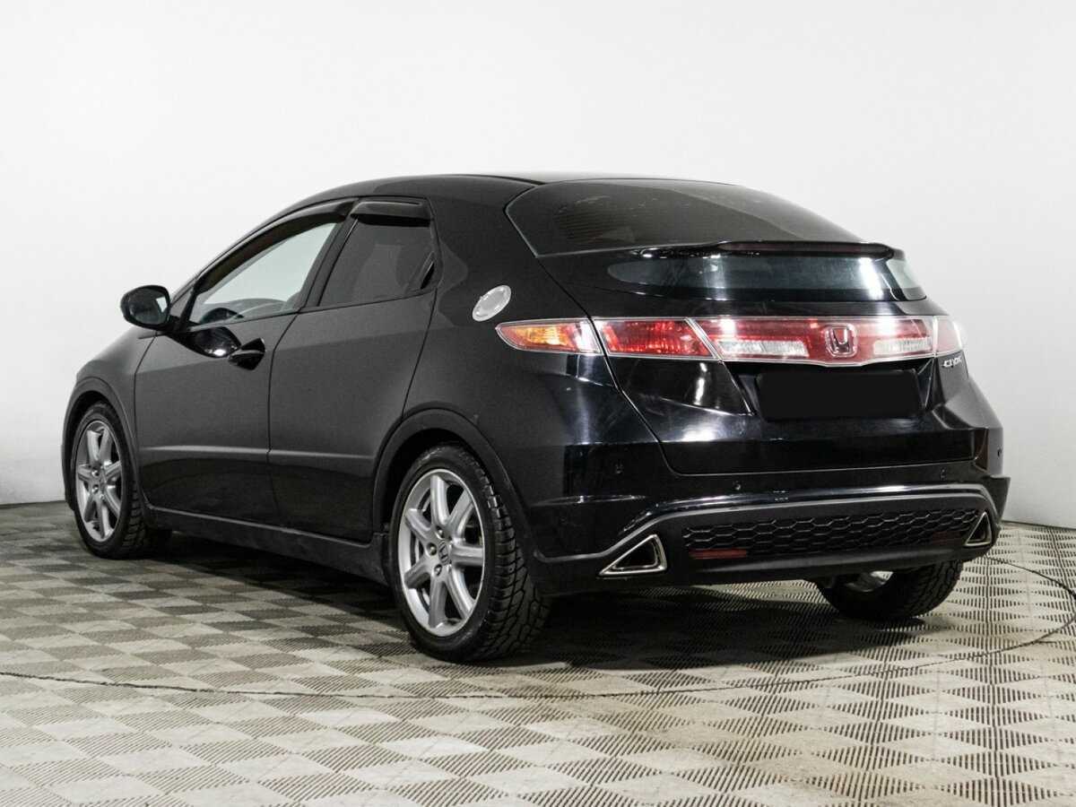 Honda Civic с пробегом — 2006 год. Фото: #6