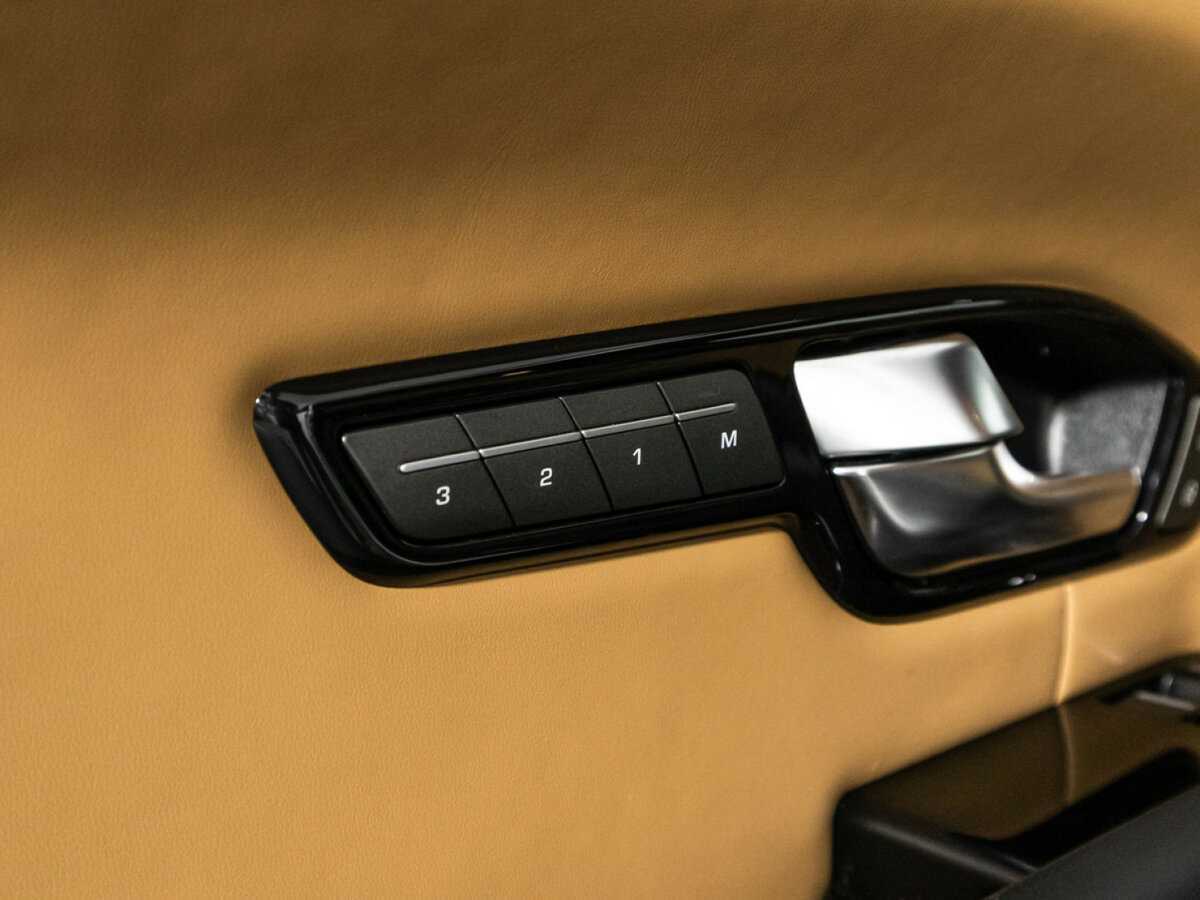 Land Rover Range Rover Evoque с пробегом — 2017 год. Фото: #22