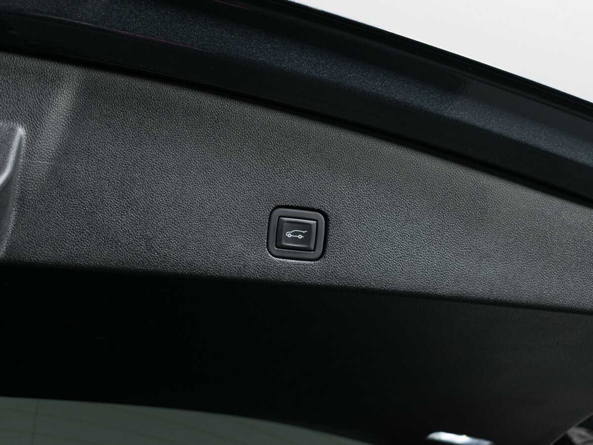 Cadillac XT6 с пробегом — 2021 год. Фото: #10