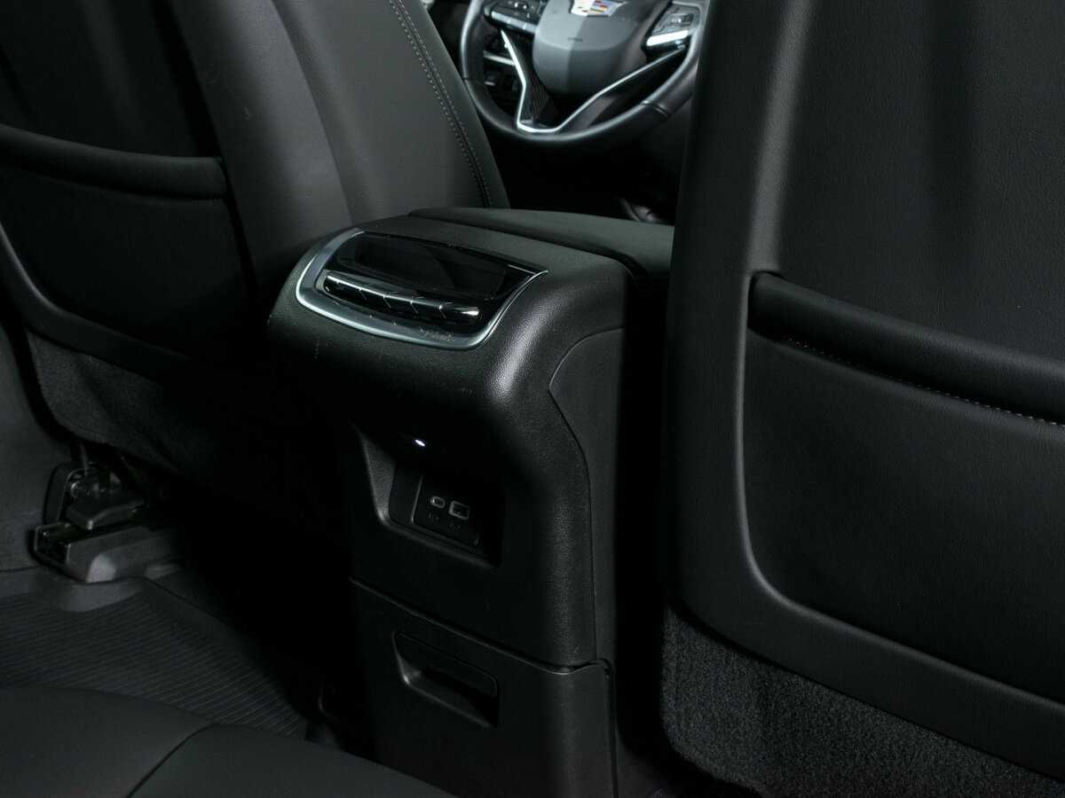 Cadillac XT6 с пробегом — 2021 год. Фото: #14