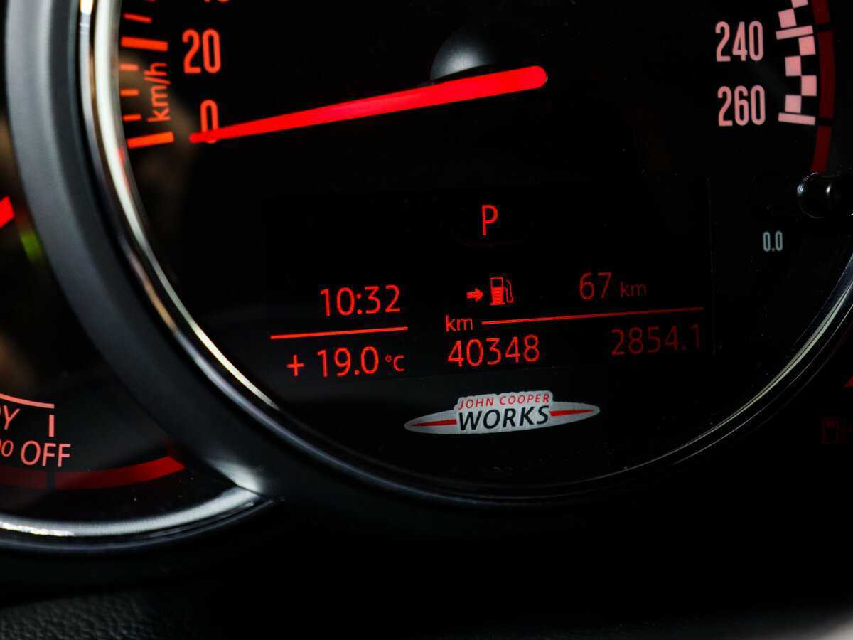 Mini Hatch с пробегом — 2017 год. Фото: #7