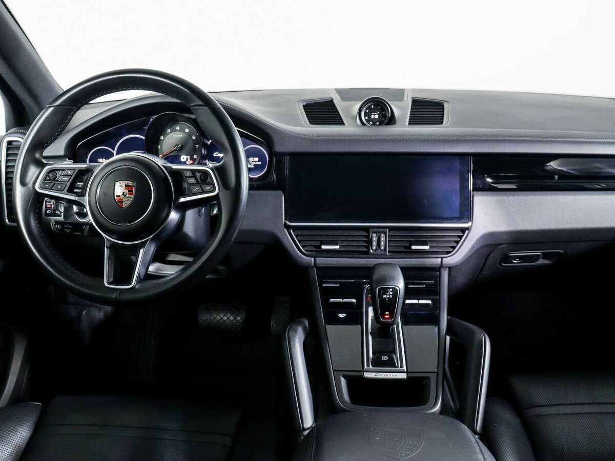 Porsche Cayenne с пробегом — 2018 год. Фото: #11