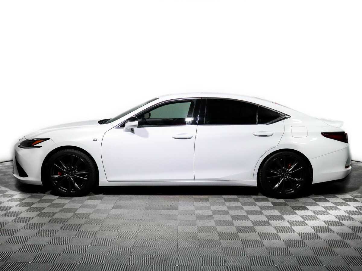 Lexus ES с пробегом — 2018 год. Фото: #4