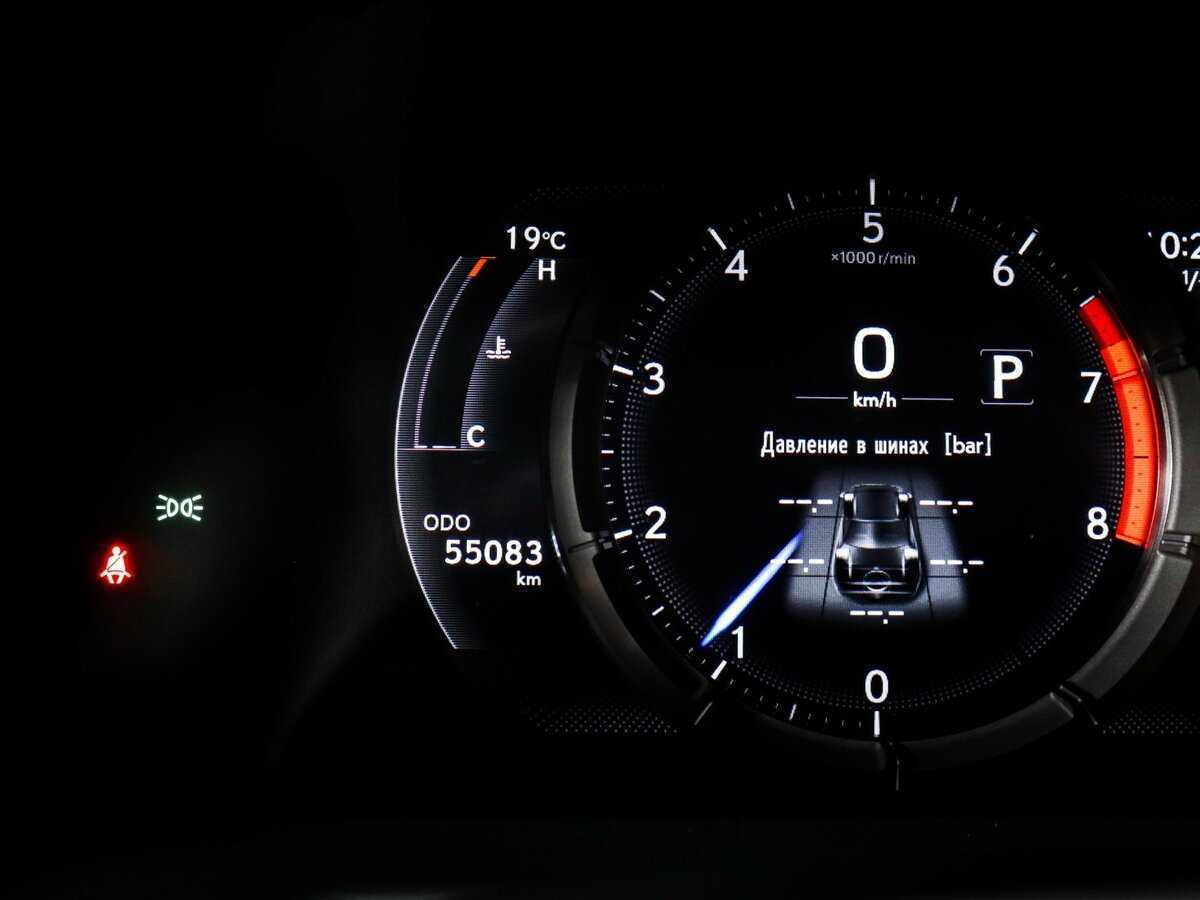 Lexus ES с пробегом — 2018 год. Фото: #7