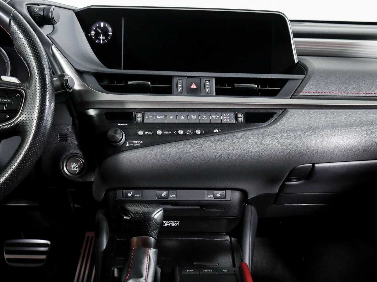 Lexus ES с пробегом — 2018 год. Фото: #9