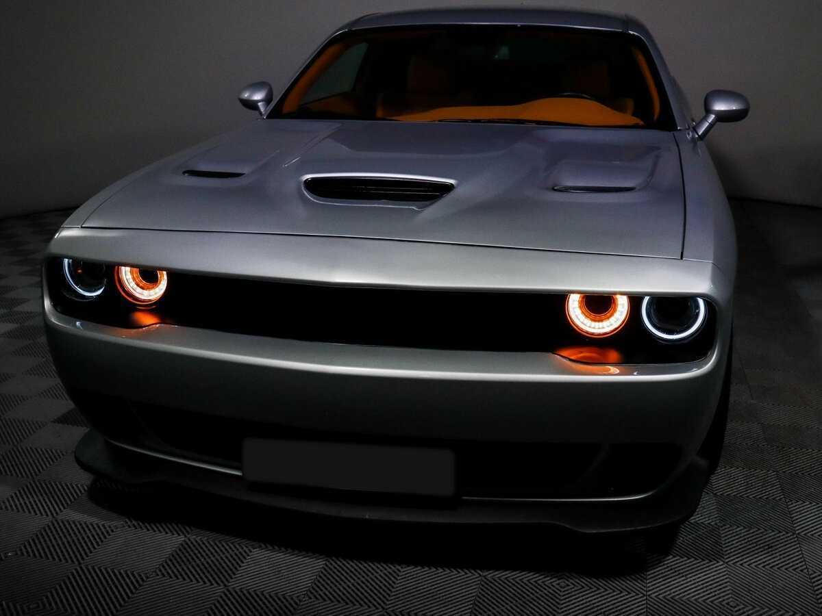 Dodge Challenger с пробегом — 2022 год. Фото: #19