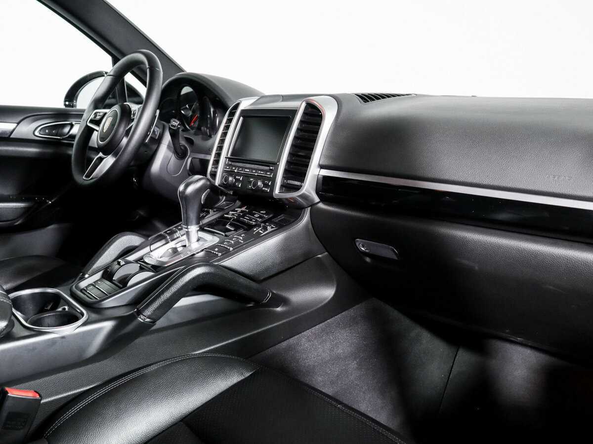 Porsche Cayenne с пробегом — 2014 год. Фото: #8