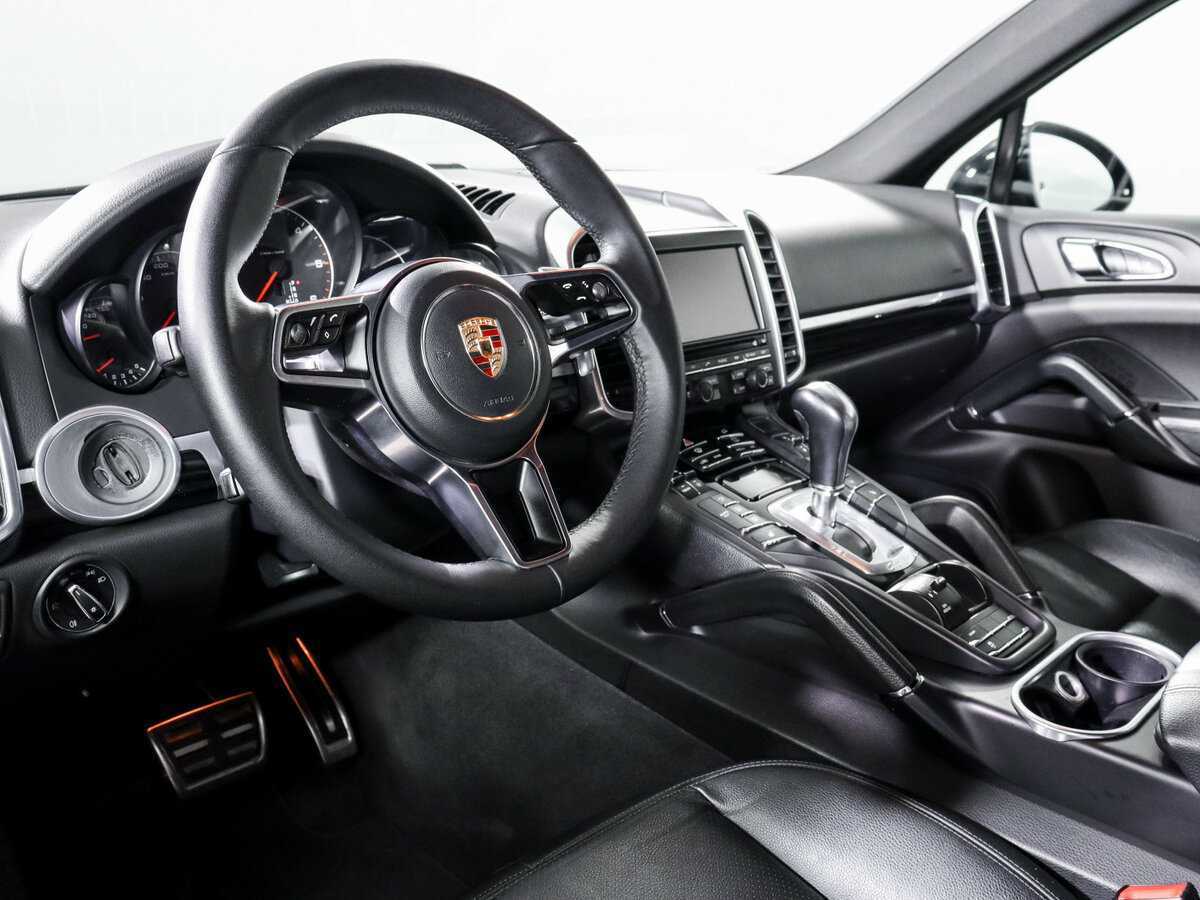 Porsche Cayenne с пробегом — 2014 год. Фото: #13