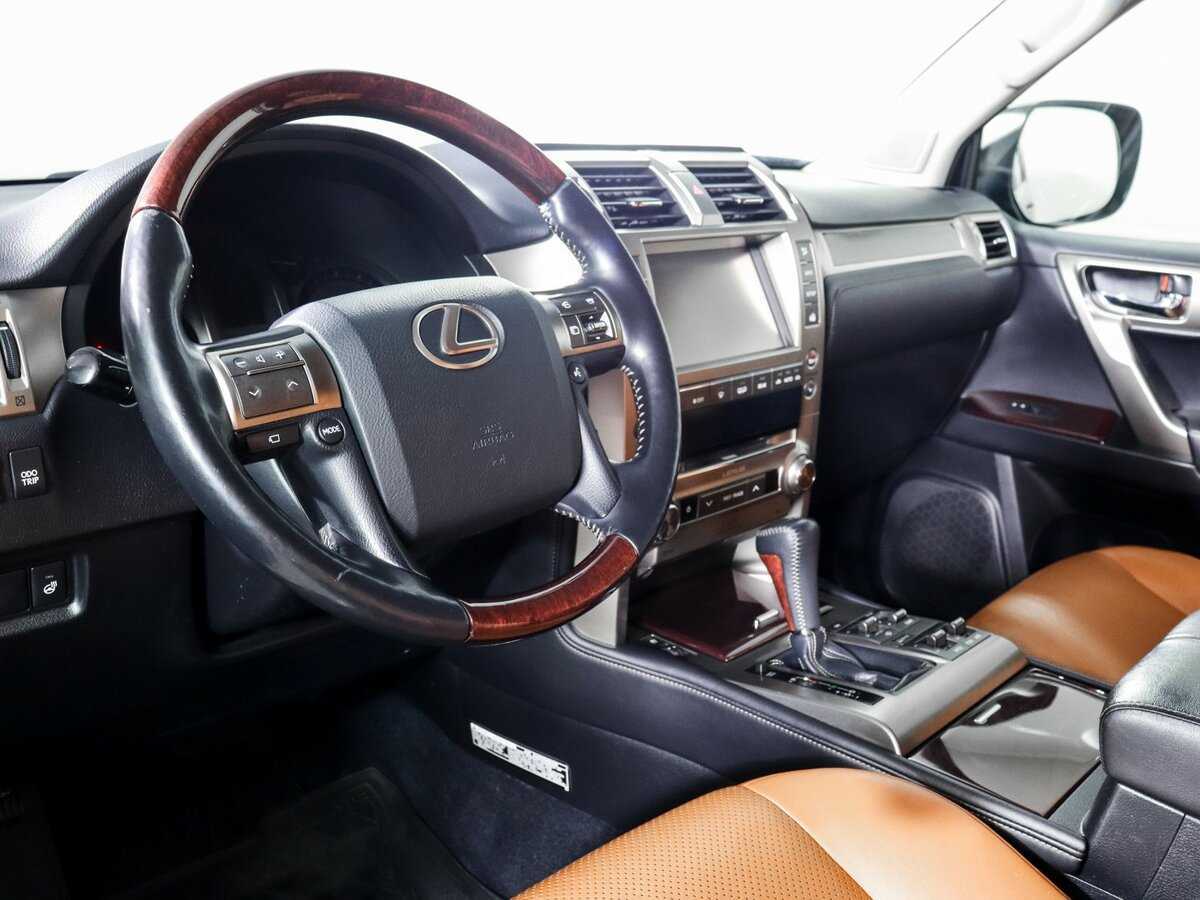 Lexus GX с пробегом — 2014 год. Фото: #10