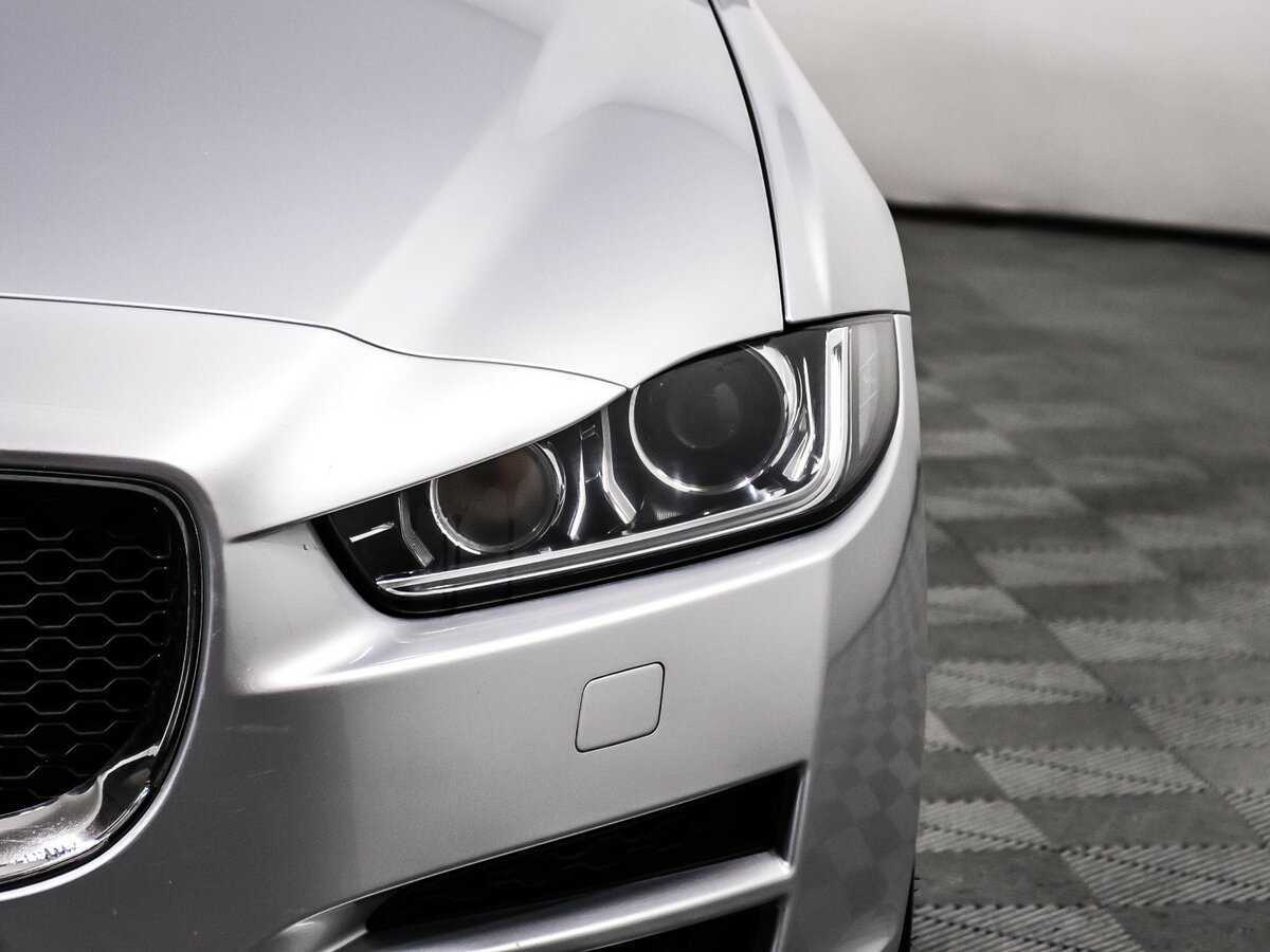 Jaguar XE с пробегом — 2018 год. Фото: #13