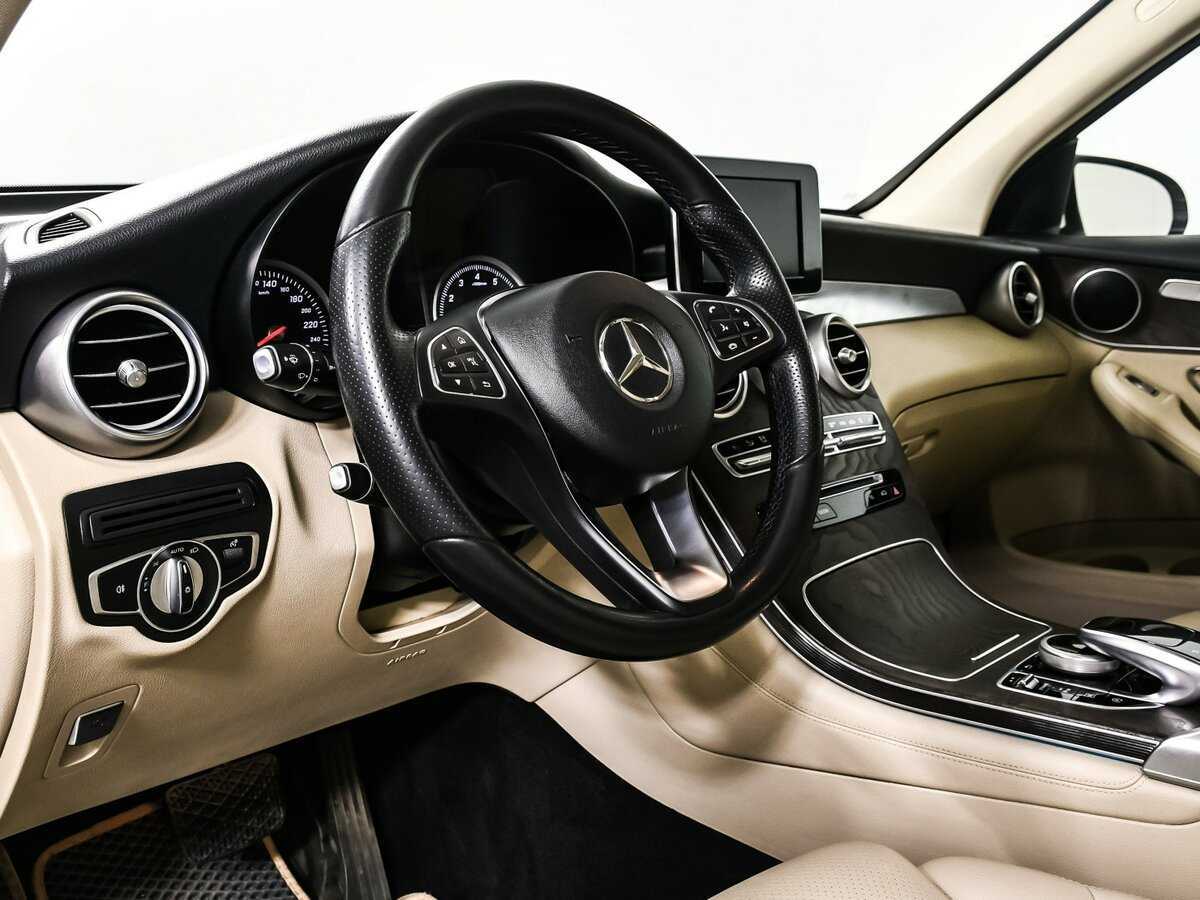 Mercedes-Benz GLC с пробегом — 2018 год. Фото: #12