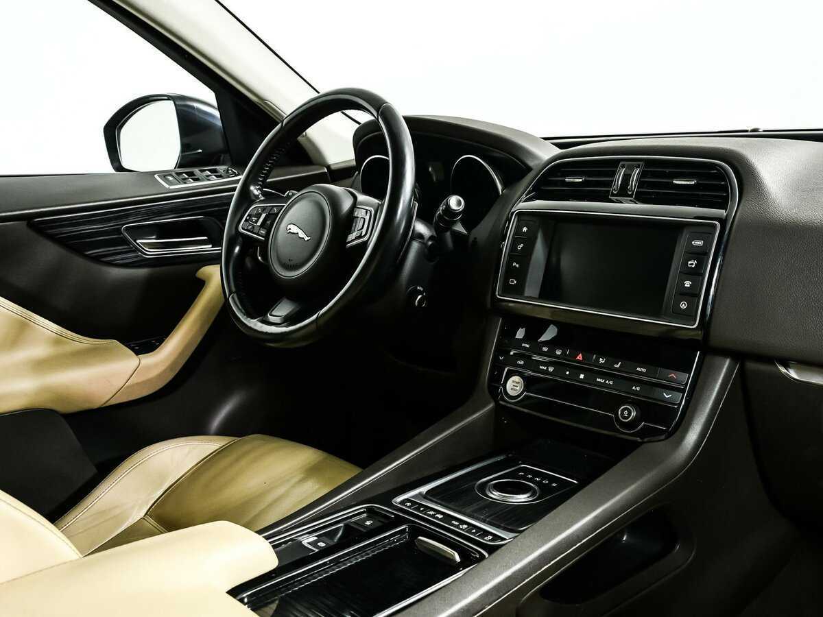 Jaguar F-Pace с пробегом — 2016 год. Фото: #8