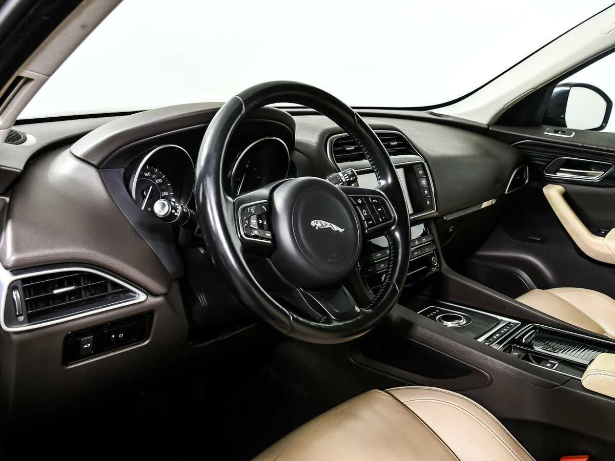 Jaguar F-Pace с пробегом — 2016 год. Фото: #11