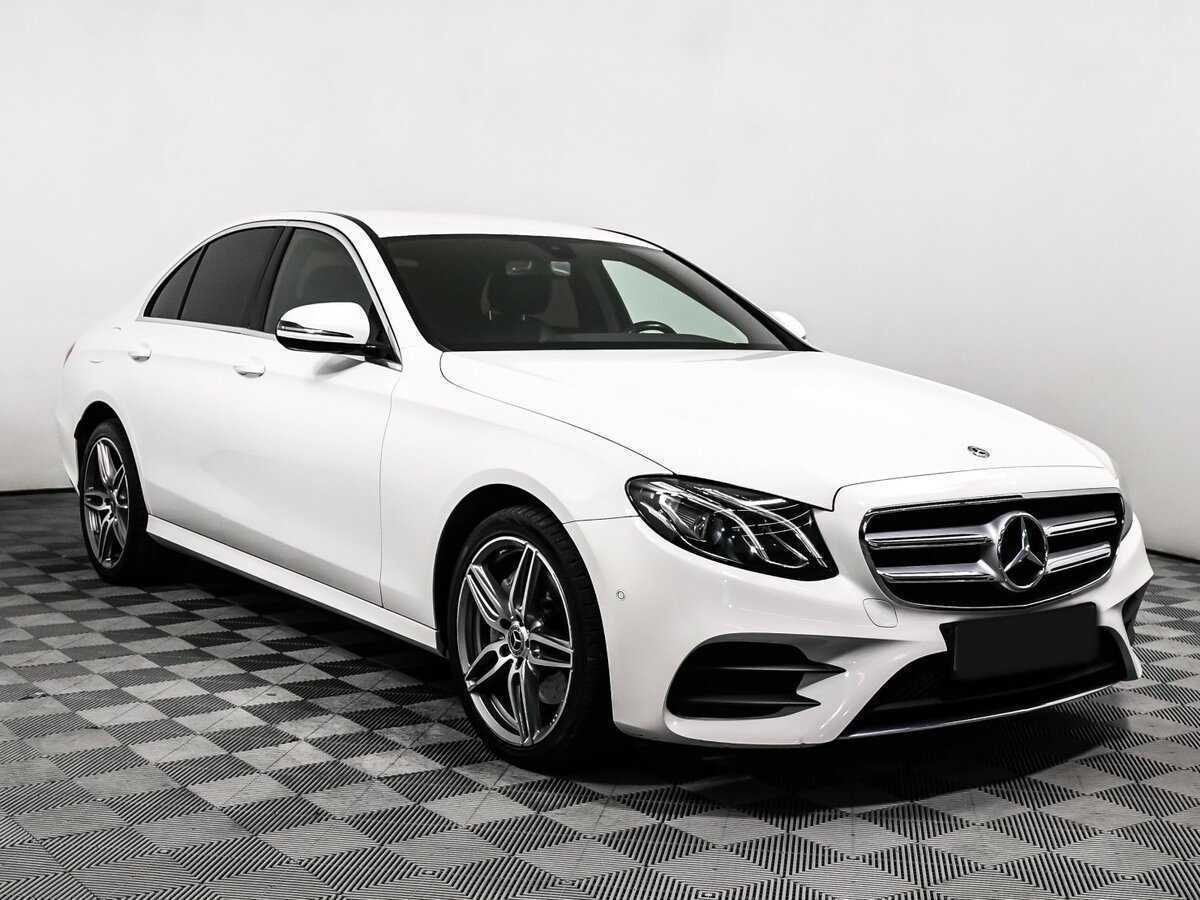 Mercedes-Benz E-Класс с пробегом — 2019 год. Фото: #2
