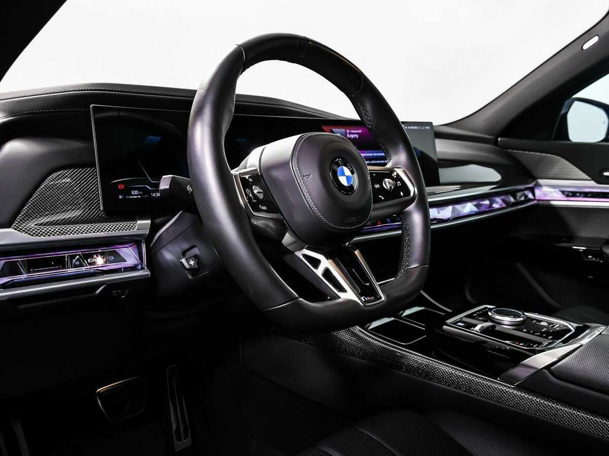 BMW 7 серии с пробегом — 2023 год. Фото: #12