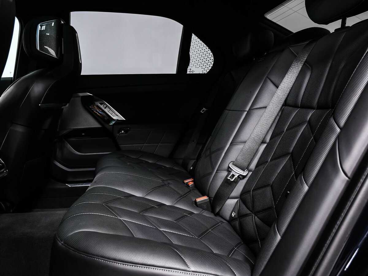 BMW 7 серии с пробегом — 2023 год. Фото: #13