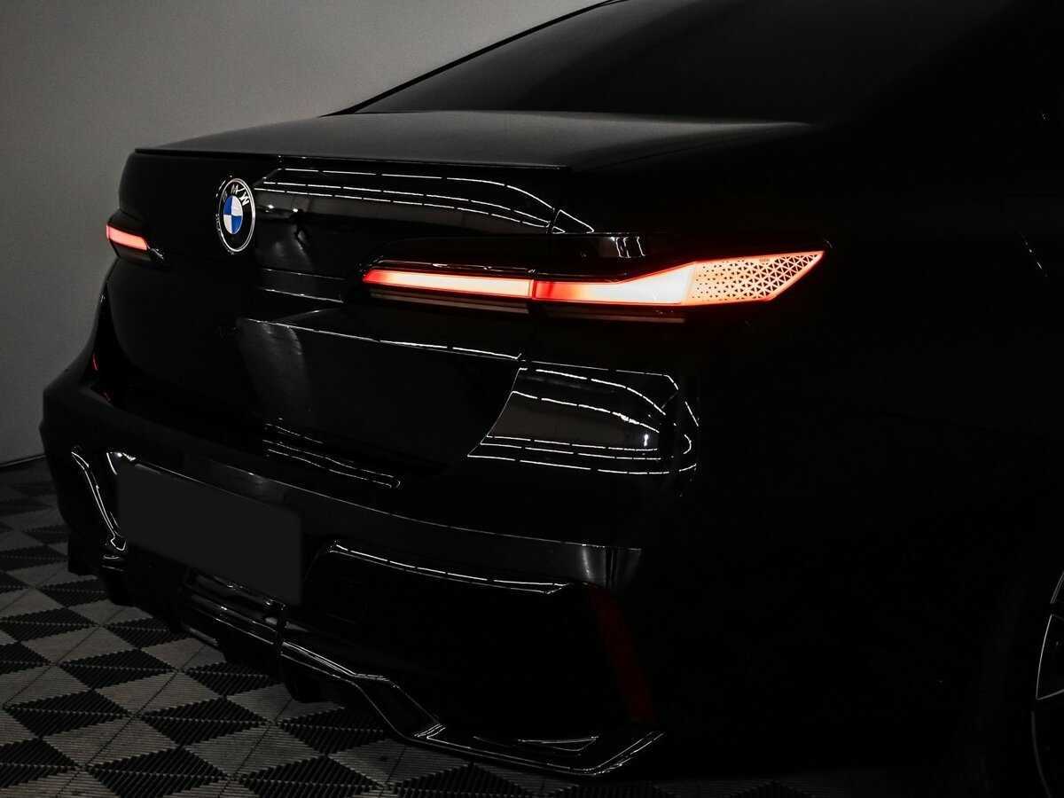 BMW 7 серии с пробегом — 2023 год. Фото: #24