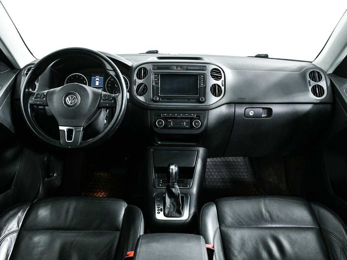 Volkswagen Tiguan с пробегом — 2011 год. Фото: #10