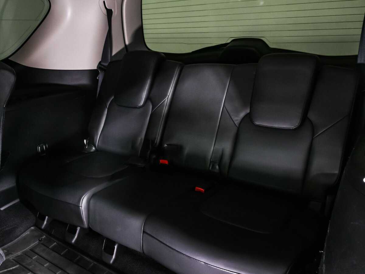 Infiniti QX56 с пробегом — 2011 год. Фото: #14