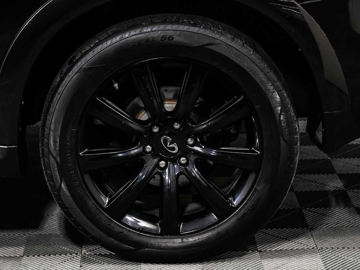 Infiniti QX56 с пробегом — 2011 год. Фото: #17