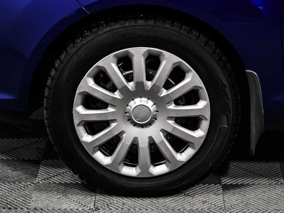 Ford Fiesta с пробегом — 2015 год. Фото: #14