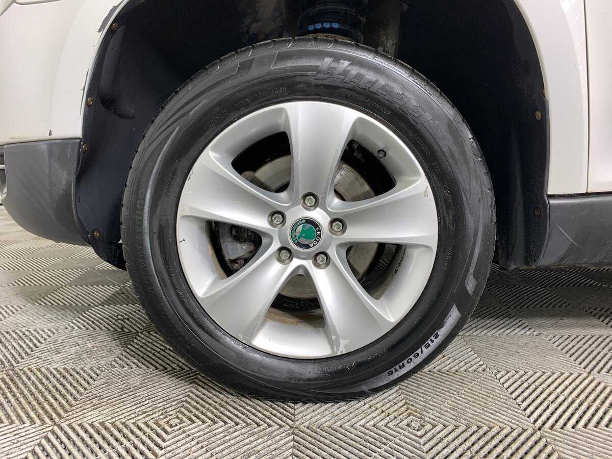 Skoda Yeti с пробегом — 2012 год. Фото: #8