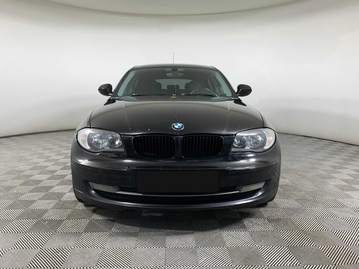 BMW 1 серии с пробегом — 2011 год. Фото: #1