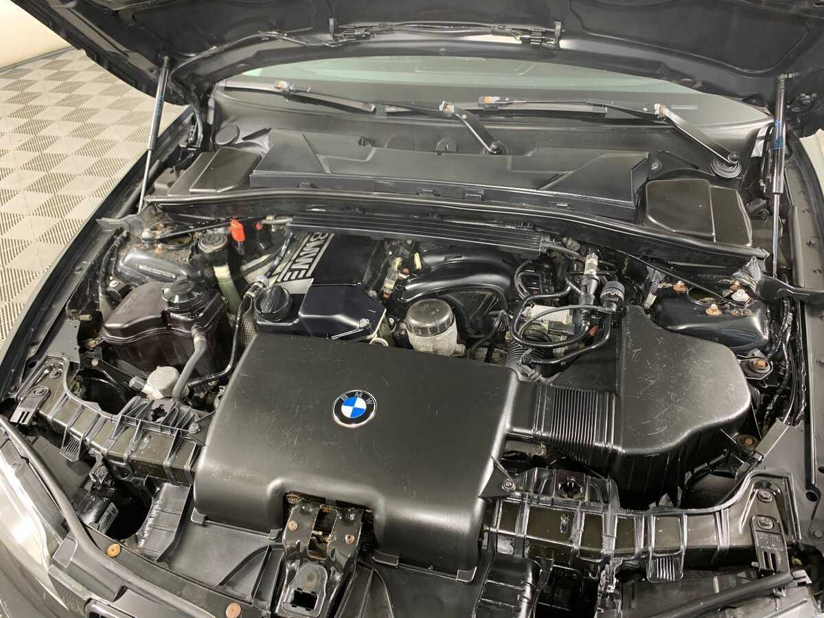 BMW 1 серии с пробегом — 2011 год. Фото: #10