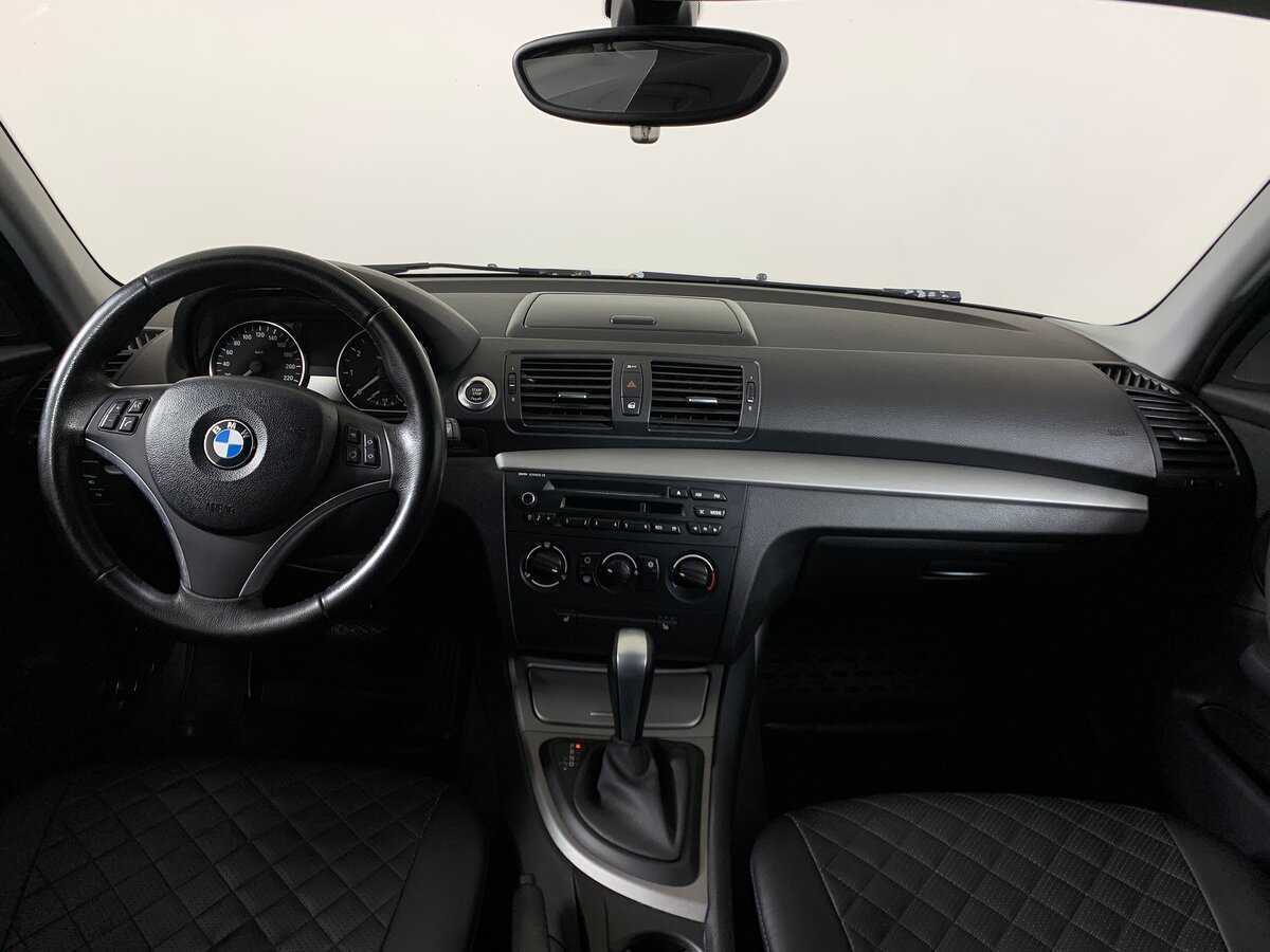 BMW 1 серии с пробегом — 2011 год. Фото: #12